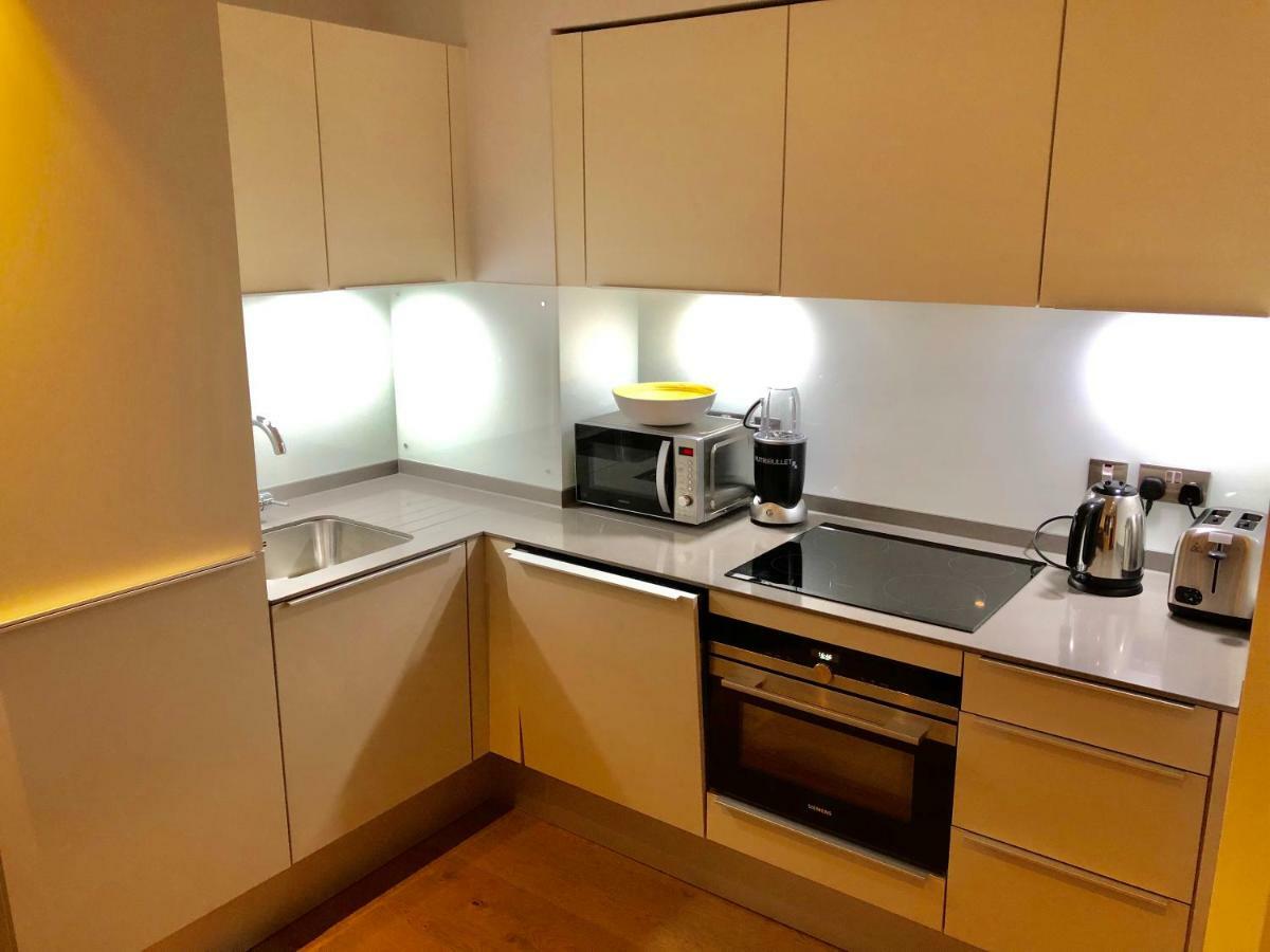 Eye Suites Apartment *